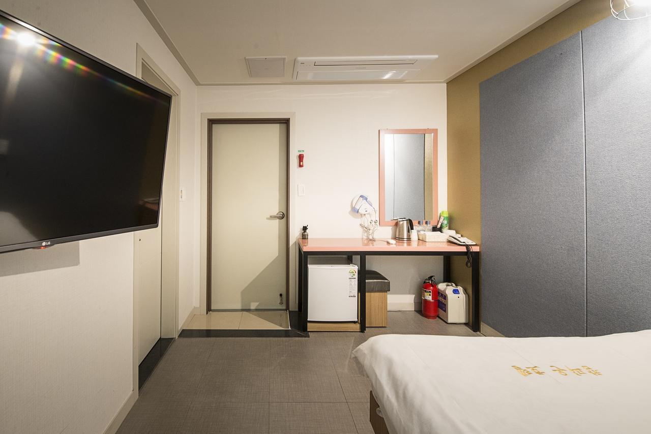 Champion Hotel Jeju Ngoại thất bức ảnh